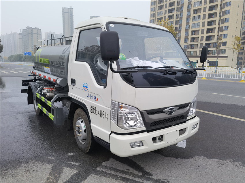 湖北盈通汽車(chē)藍(lán)牌灑配件多少錢(qián)