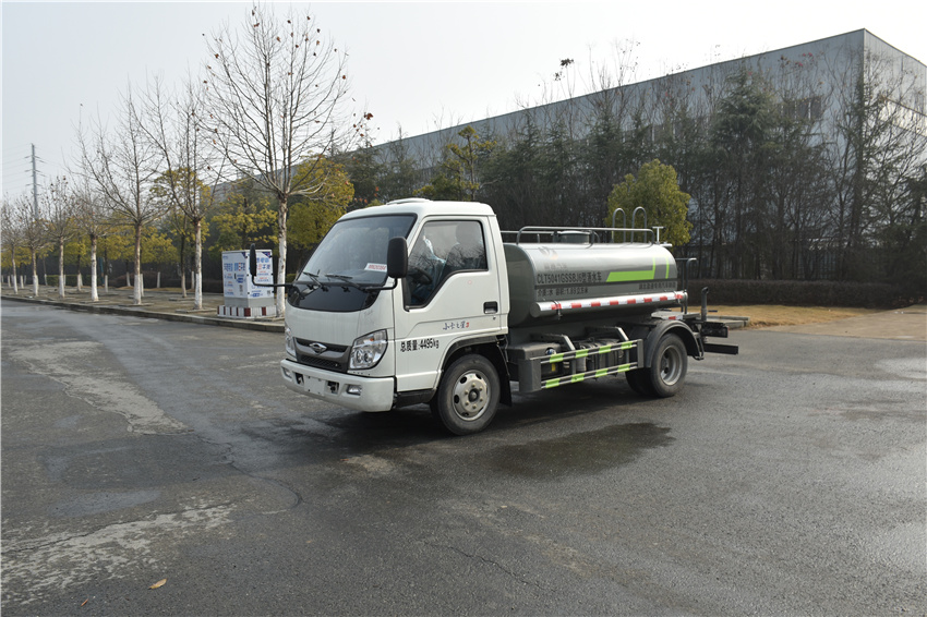 福田時(shí)代3方灑水車(chē)|縱昂牌CLT5041GSSBJ6型灑水車(chē)