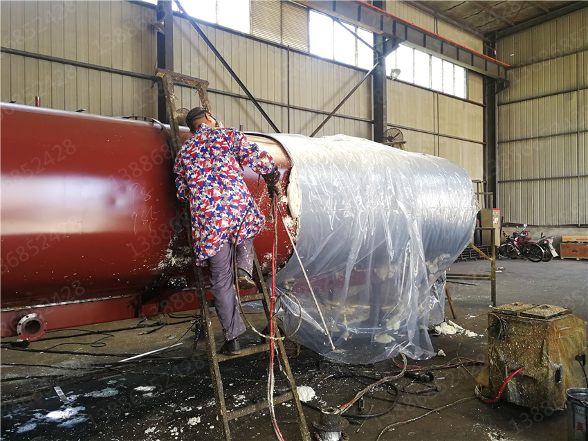 湖北盈通汽車海南藍牌解放灑