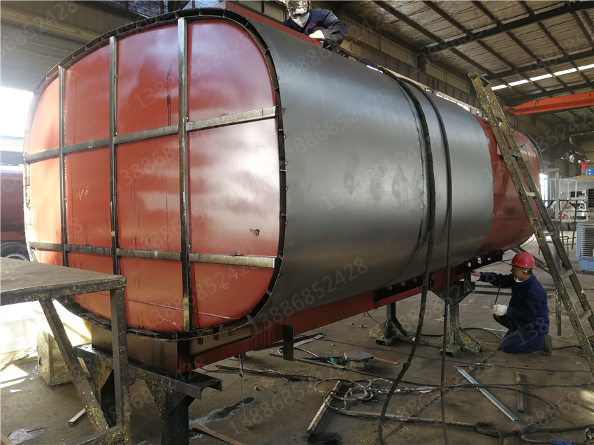 湖北盈通汽車廣西藍(lán)牌福田抑塵車價格