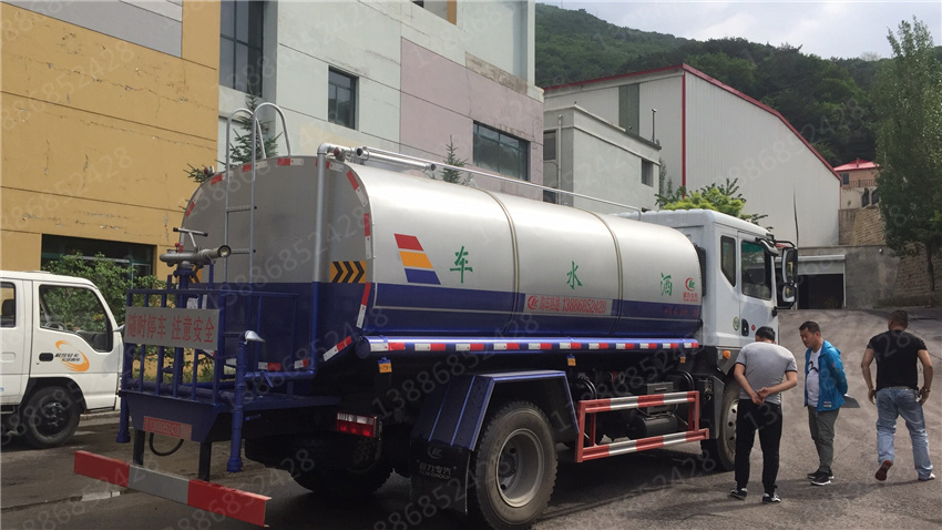 湖北盈通汽車湖北路面解放灑廠家