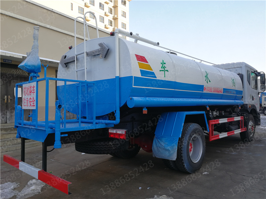 湖北盈通汽車上海市14.5立方福田抑塵車