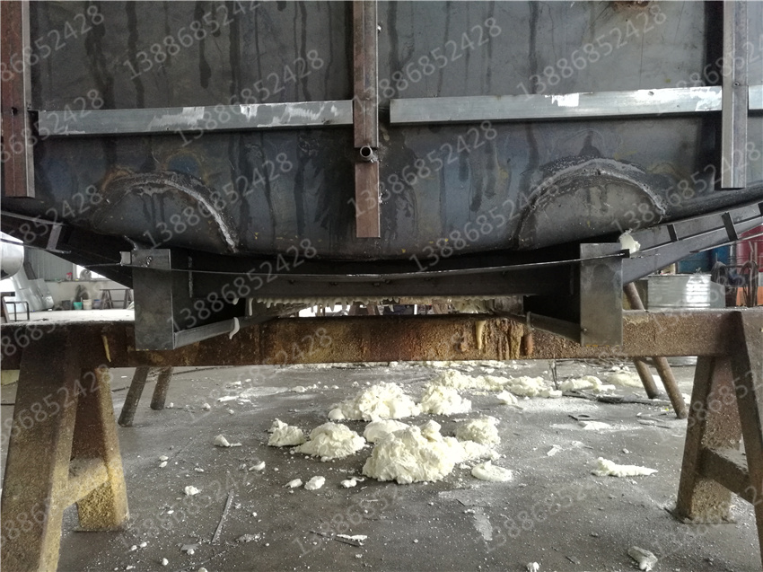 湖北盈通汽車廣西藍(lán)牌福田抑塵車價格