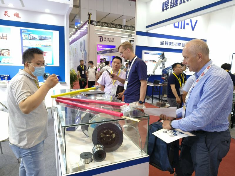 大型展會(huì)現(xiàn)場